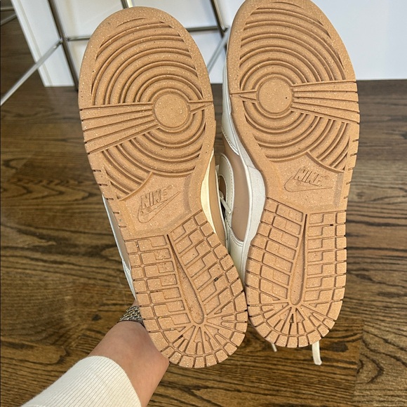 Nike Dunk Low Sneakers - Picture 11 of 15